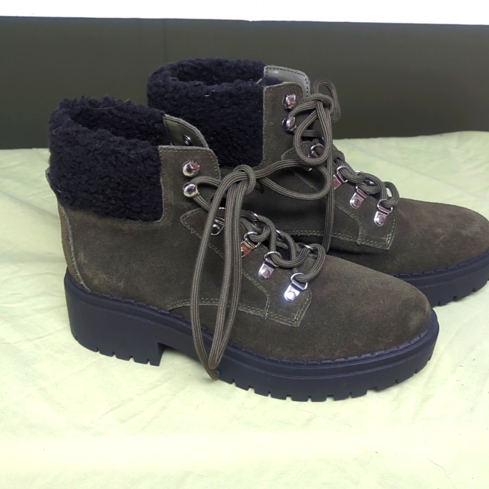 NWOT Marc Fisher Leigan Olive Hiking Boots Size 7